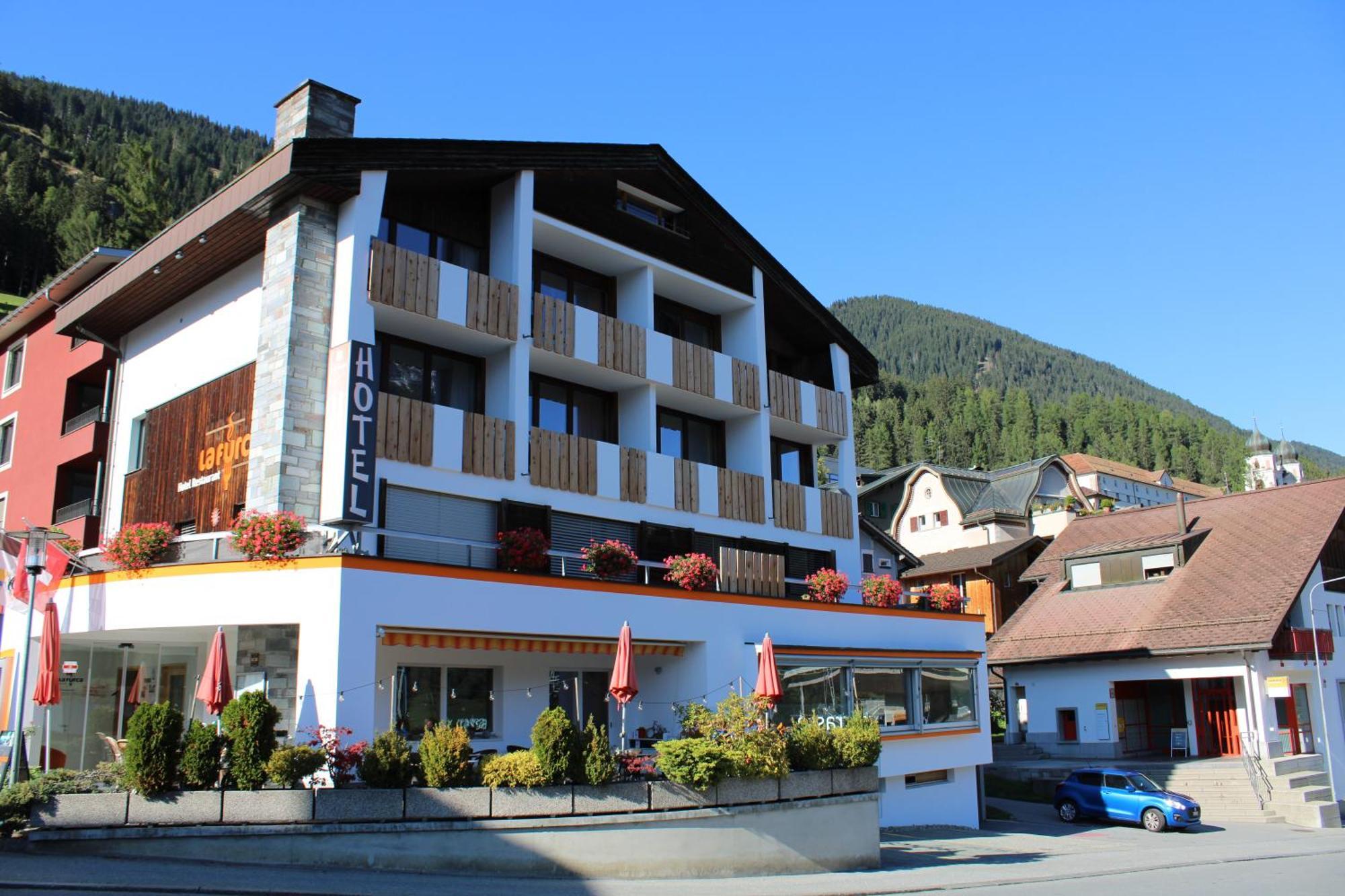 Hotel Restaurant La Furca Дизентис Екстериор снимка